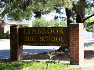 800px-Lynbrook_High_School_billboard