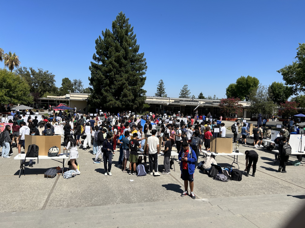 Students packed into the quad during Club Rush on Sept. 7 and 8.
