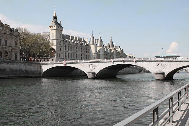 A century’s worth of pollution has led the previously beautiful Seine to fill with bacteria and turn a muddy brown.