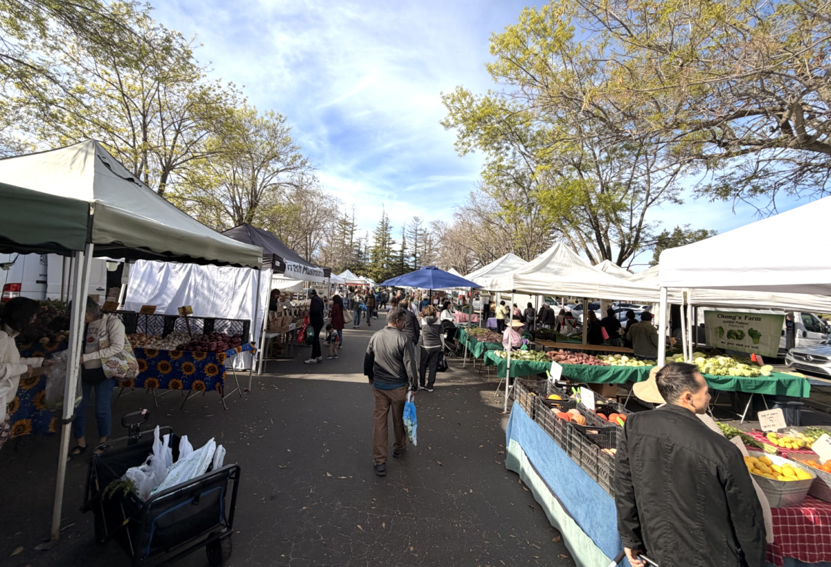 The Saratoga farmers’ market still hosts over 50 vendors every Saturday morning, despite new changes.